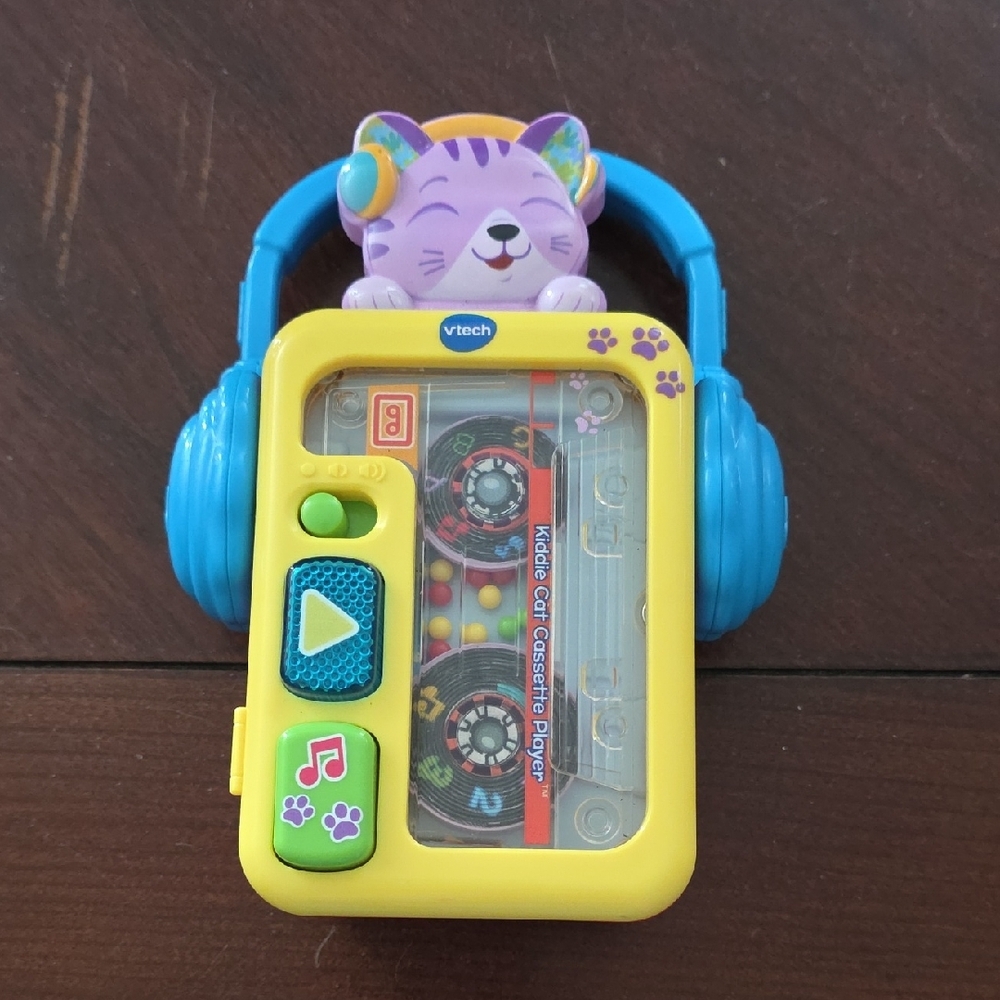 (J38) VTech Yellow and Blue Kids Cassette Player Toy